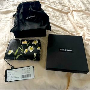 Original dolce and Gabbana wallet brand new with tags attached at half price.